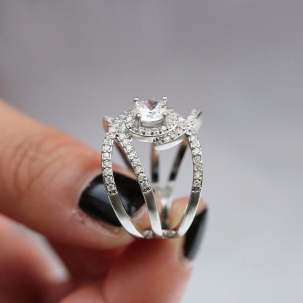 New Infinity 925 Silver White Sapphire Ring - Picture 3 of 3